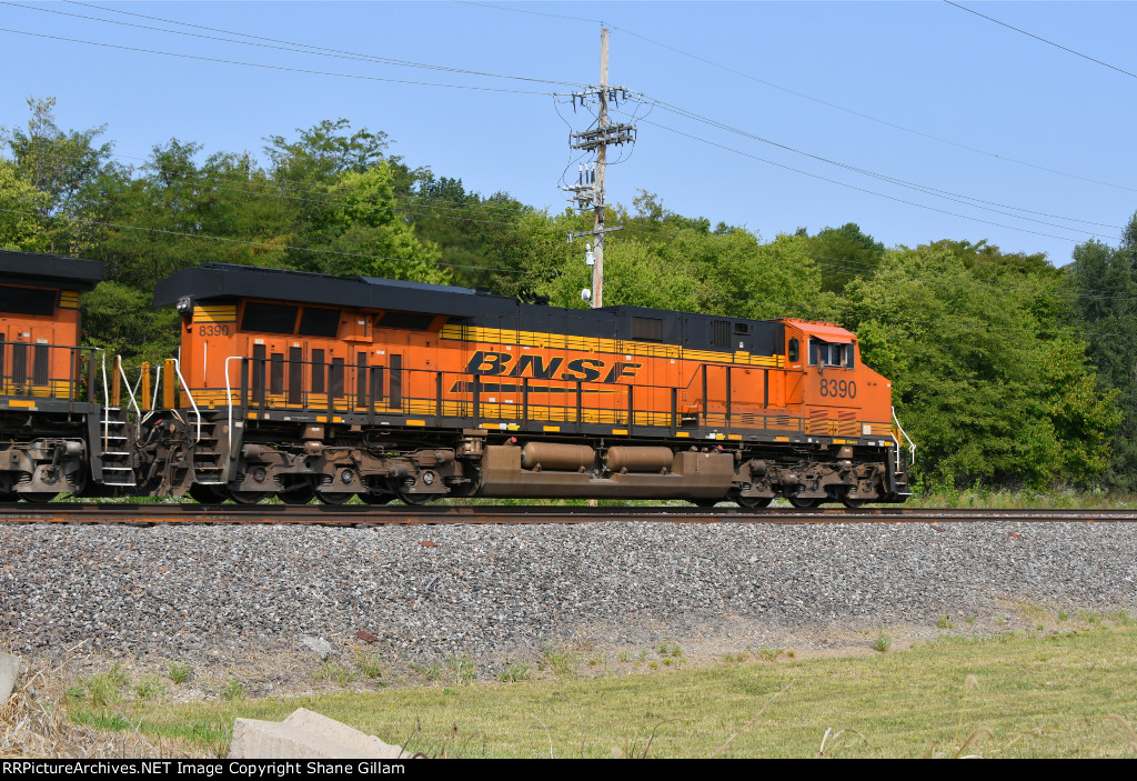 BNSF 8390